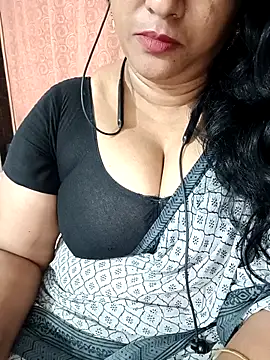 Snapshot of Swetyhoney chatting on September 17, 5:33 pm Swetyhoney online show from September 17, 5:33 pm