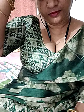 Snapshot of Swetyhoney chatting on September 19, 5:56 pm Swetyhoney online show from September 19, 5:56 pm