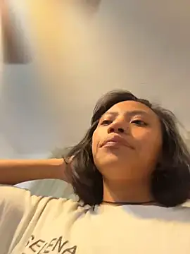 Nia Desire online show from June 24, 8:24 am