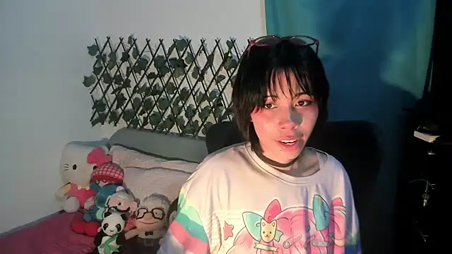 Snapshot of dolliette24 chatting on September 23, 3:15 am dolliette24 online show from September 23, 3:15 am