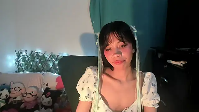 Snapshot of dolliette24 chatting on September 25, 3:27 am dolliette24 online show from September 25, 3:27 am