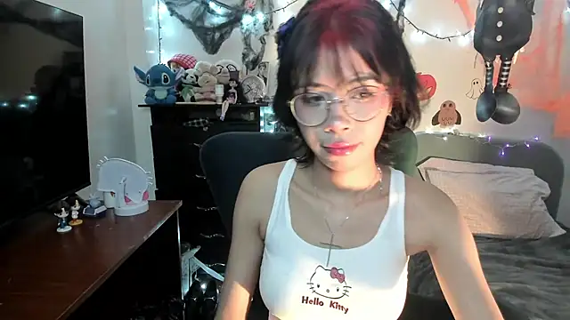 Snapshot of dolliette24 chatting on October 21, 3:21 am dolliette24 online show from October 21, 3:21 am