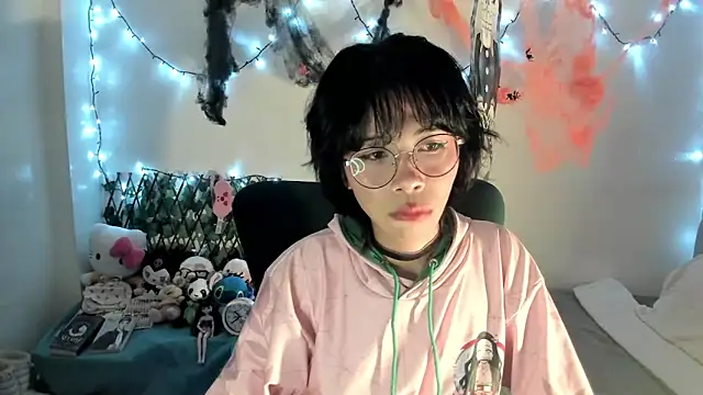 Snapshot of dolliette24 chatting on October 12, 2:14 am dolliette24 online show from October 12, 2:14 am