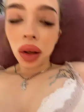 Hannah xBaby online show from July 3, 1:28 pm