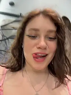 lucy-joy online show from March 23, 9:37 am