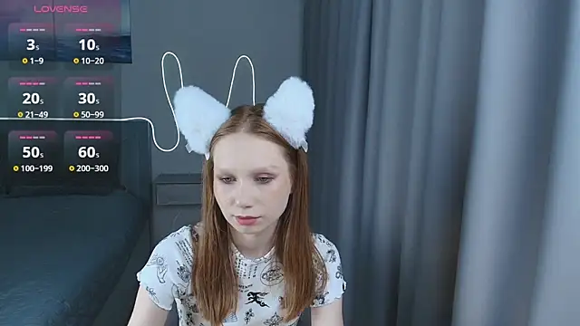 Snapshot of FoxyMira chatting on September 25, 2:16 pm FoxyMira online show from September 25, 2:16 pm