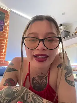 KoraSweett online show from February 4, 8:23 pm