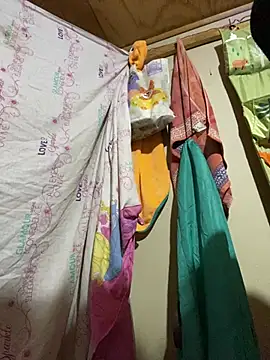 kiittyselenita online show from April 9, 1:19 am