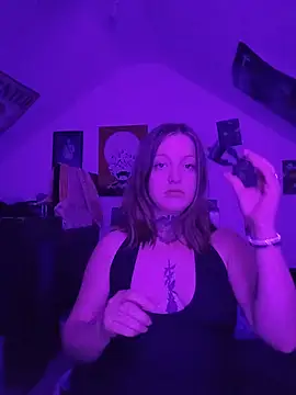 Amatrice X online show from June 8, 8:30 pm