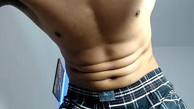 IsaXander743 online show from October 17, 2:04 am