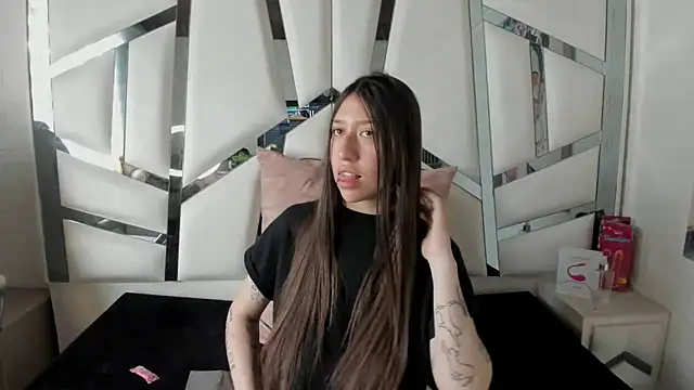 venusmorgan online show from October 4, 6:01 pm