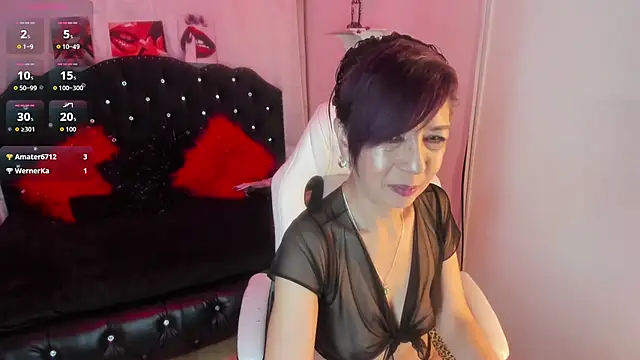 Snapshot of Trinityy__ chatting on October 10, 7:41 pm Trinityy online show from October 10, 7:41 pm