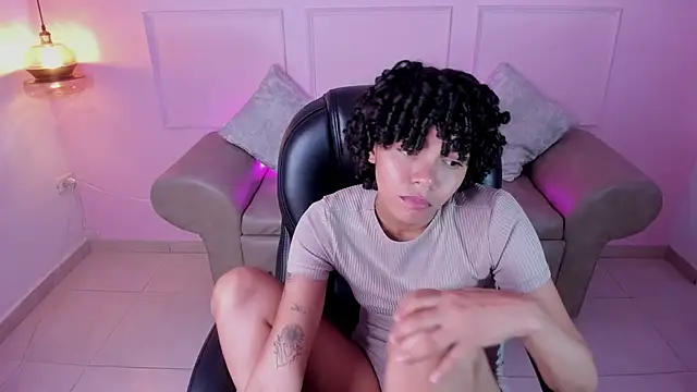 aitana kahlo online show from December 16, 9:09 pm