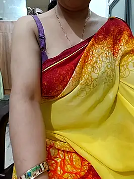 Snapshot of roshni_agrawal0 chatting on September 25, 3:33 pm roshni agrawal0 online show from September 25, 3:33 pm