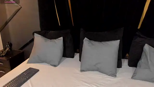 Snapshot of arisha_williams chatting on September 9, 6:19 pm arisha williams online show from September 9, 6:19 pm