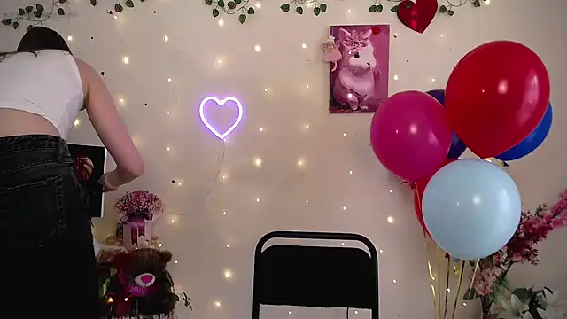 Amanda Bright  online show from March 24, 11:26 am