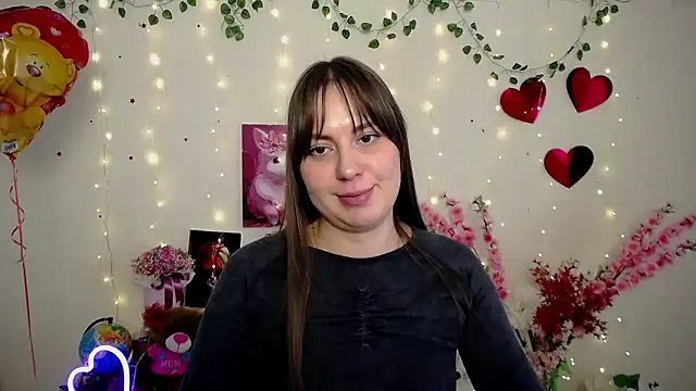 Amanda Bright  online show from February 24, 11:53 am