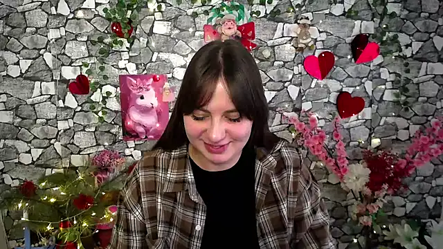 Amanda Bright  online show from January 15, 11:05 am