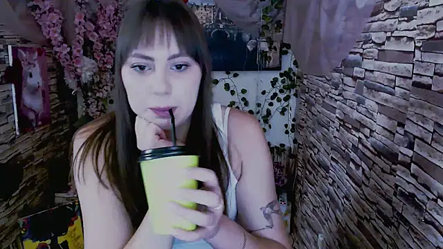 Snapshot of Amanda_Bright_ chatting on September 24, 7:18 am Amanda Bright online show from September 24, 7:18 am