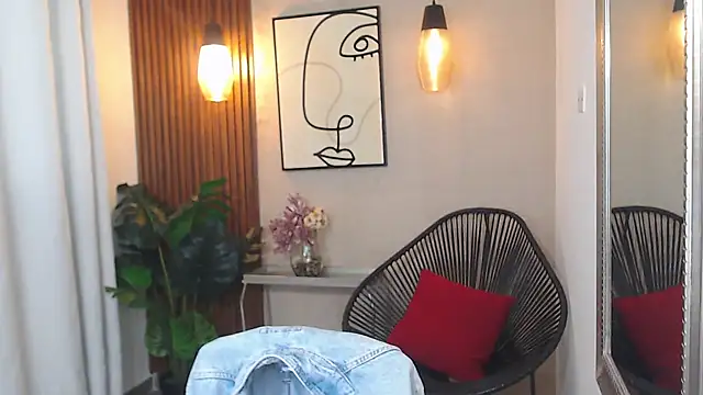 Lia Mar  online show from March 28, 6:29 pm