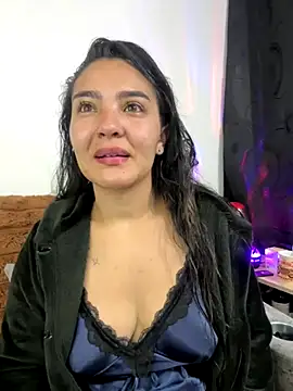 meli  brown online show from November 25, 3:52 am