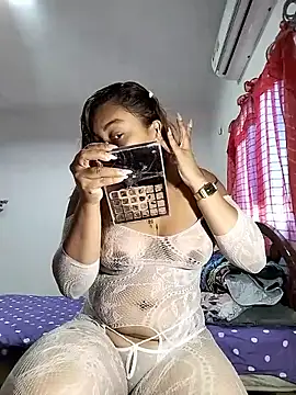 shanell saenz online show from April 19, 8:22 pm