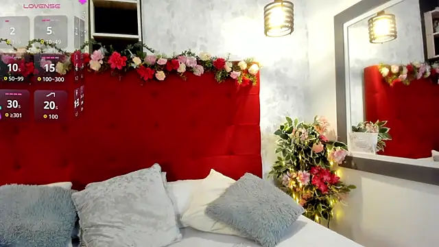 SarahEscobarr online show from October 31, 5:31 am