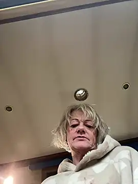 ladyboatlady online show from February 15, 8:46 am