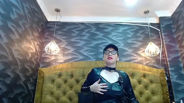 AvaNahomix online show from October 31, 11:36 am