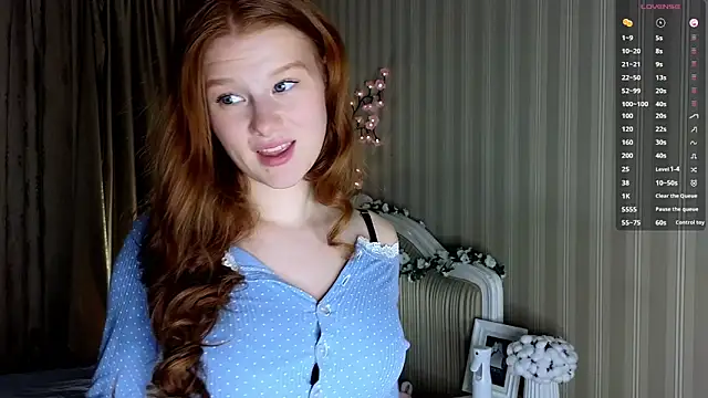 Juuulia  online show from March 4, 3:07 pm