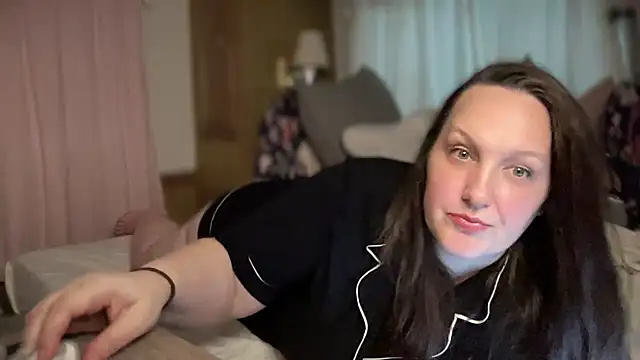 Snapshot of Just_Trudy chatting on September 13, 9:23 pm Just Trudy online show from September 13, 9:23 pm