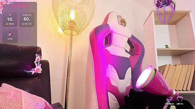 Hadid Jimenez  online show from October 4, 8:46 pm