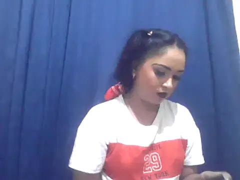 Snapshot of cute_indianxo chatting on September 10, 6:19 pm cute indianxo online show from September 10, 6:19 pm