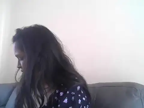 Snapshot of cute_indianxo chatting on September 17, 10:46 am cute indianxo online show from September 17, 10:46 am