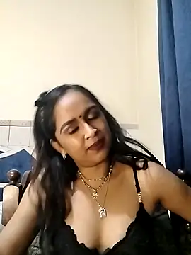 cute indianxo online show from March 4, 7:31 pm