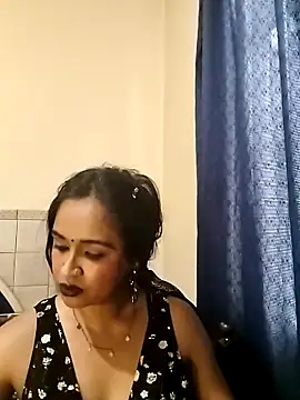 cute indianxo online show from May 28, 6:33 am