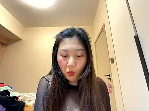 xena0501 online show from January 9, 1:04 pm