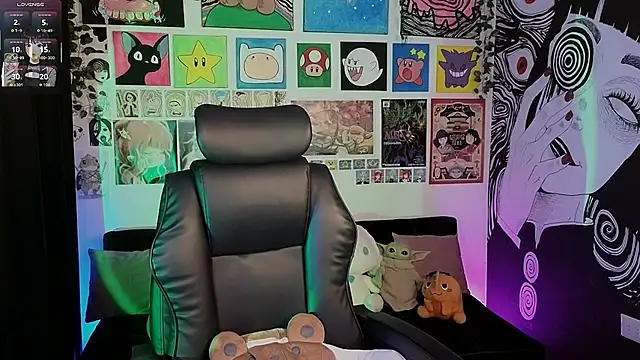 Yuhwan  online show from February 8, 2:15 am