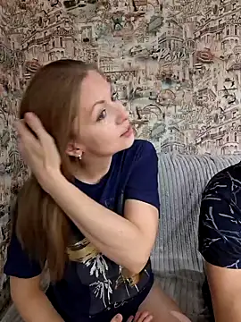 Snapshot of VChelsiV chatting on October 12, 6:21 pm VChelsiV online show from October 12, 6:21 pm