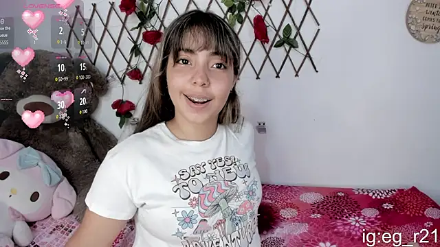 Snapshot of emma_grays2 chatting on September 21, 9:57 pm emma grays2 online show from September 21, 9:57 pm