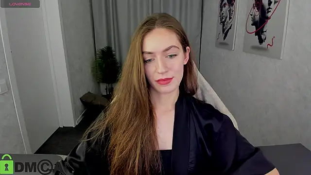 Agnes Wells online show from November 12, 9:40 am