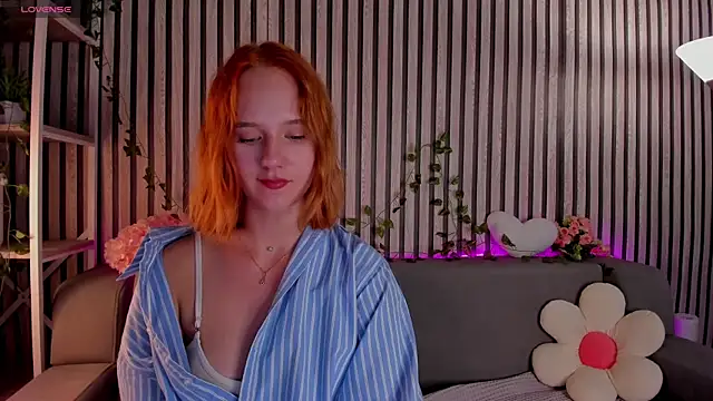 Casey Sweeet online show from August 3, 9:15 am