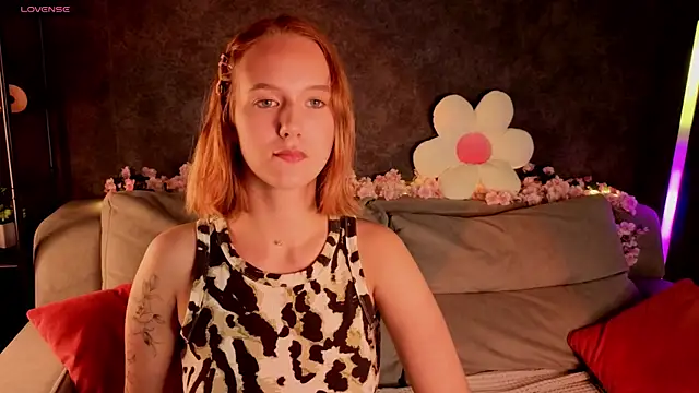 Casey Sweeet online show from July 8, 12:57 am