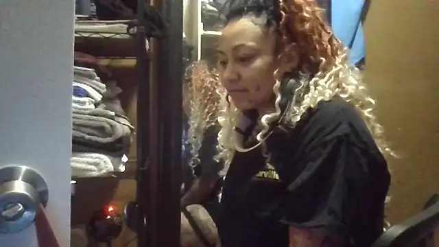 Flossee online show from January 8, 11:42 pm