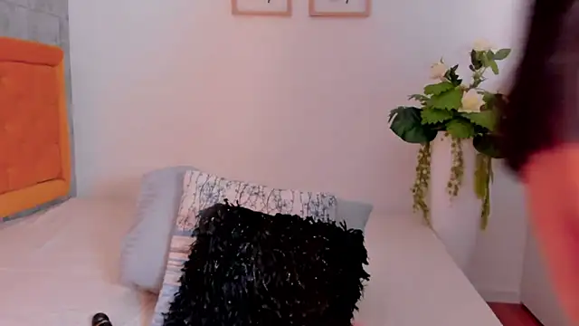Snapshot of EmilyyRamirez chatting on September 25, 1:10 pm EmilyyRamirez online show from September 25, 1:10 pm