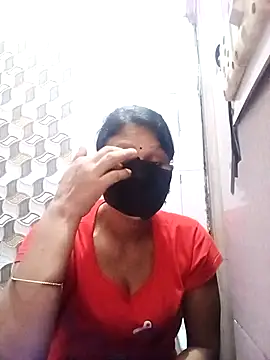 Snapshot of varnika chatting on October 15, 1:46 pm varnika online show from October 15, 1:46 pm