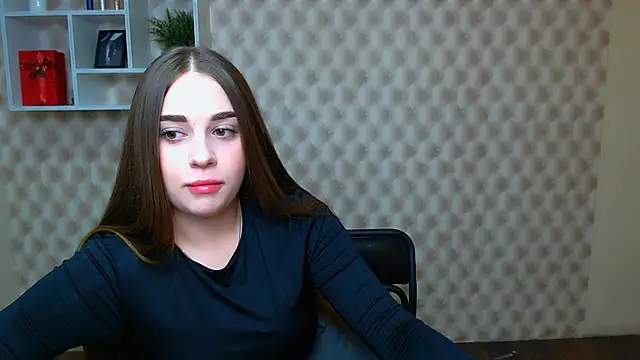 Snapshot of _MillaDellf_ chatting on October 9, 9:35 am MillaDellf online show from October 9, 9:35 am