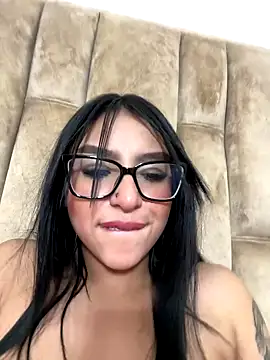 Snapshot of Luna-Smitt chatting on September 12, 12:45 pm Luna-Smitt online show from September 12, 12:45 pm