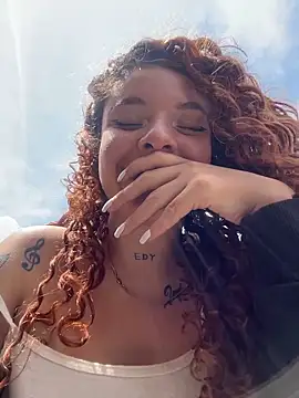 haally-mll online show from March 14, 6:20 pm