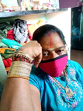 Snapshot of amuthasree chatting on September 28, 2:07 am amuthasree online show from September 28, 2:07 am